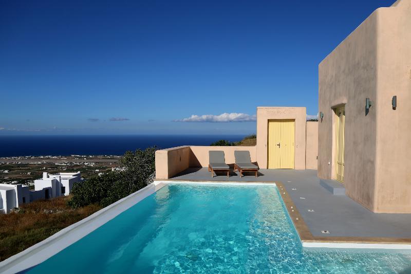 North Santorini A Luxury Spa Hotel Pýrgos Zewnętrze zdjęcie